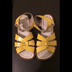 Girls Saltwater Sandals